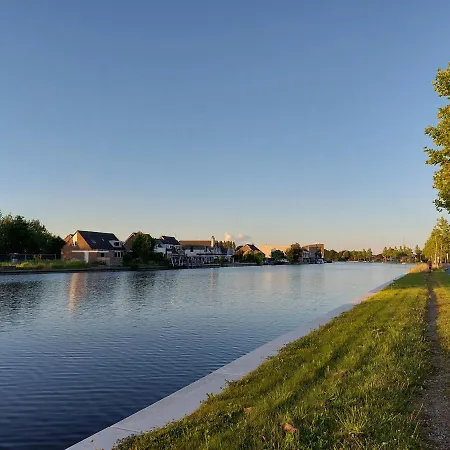 Near The Rhine - Sustainable Lodge Hazerswoude-Rijndijk
