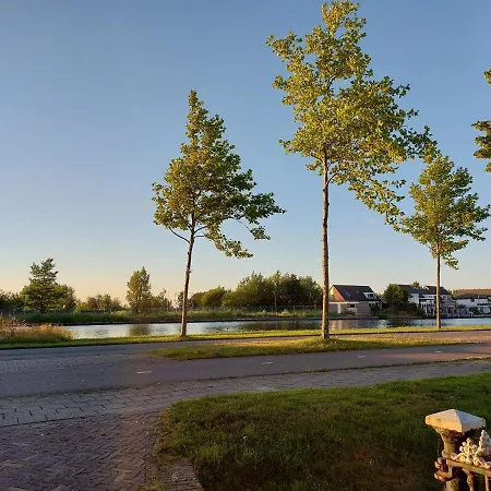 Near The Rhine - Sustainable Lodge Hazerswoude-Rijndijk