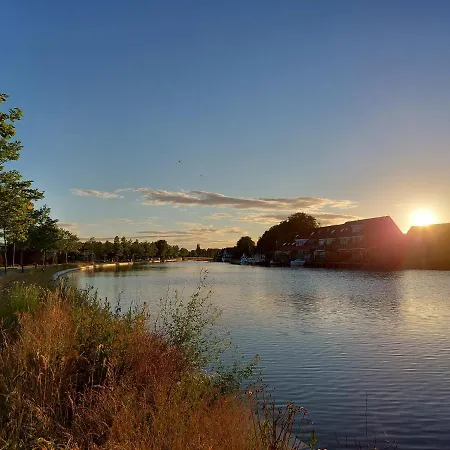 Near The Rhine - Sustainable Hazerswoude-Rijndijk