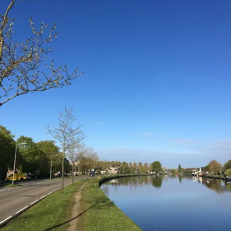 Near The Rhine - Sustainable Lodge Hazerswoude-Rijndijk