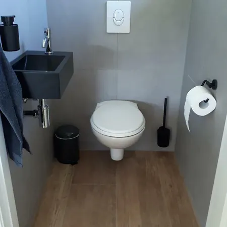 Near The Rhine - Sustainable Hazerswoude-Rijndijk