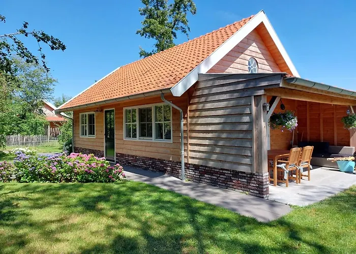 אכסניה Near The Rhine - Sustainable Hazerswoude-Rijndijk