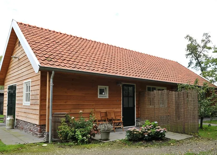 אכסניה Near The Rhine - Sustainable Hazerswoude-Rijndijk