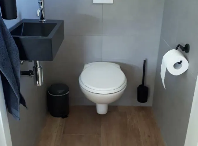 Near The Rhine - Sustainable Hazerswoude-Rijndijk