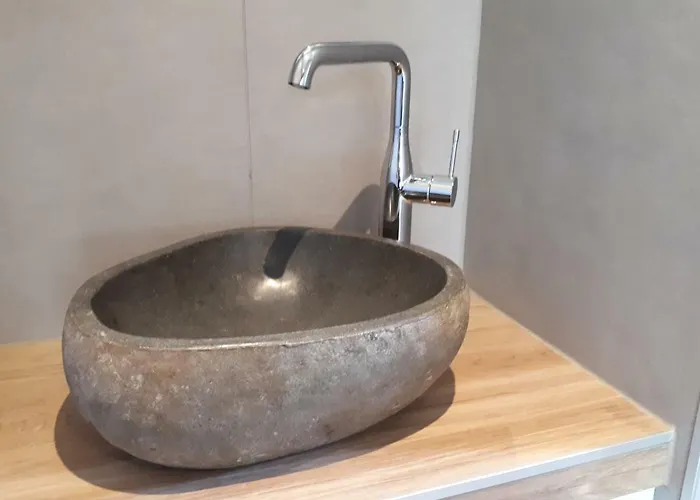 אכסניה Near The Rhine - Sustainable